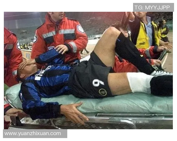 足球明星伤病瞬间全景展示揭示运动背后的艰辛与坚持 足球明星伤病瞬间全景展示揭示运动背后的艰辛与坚持