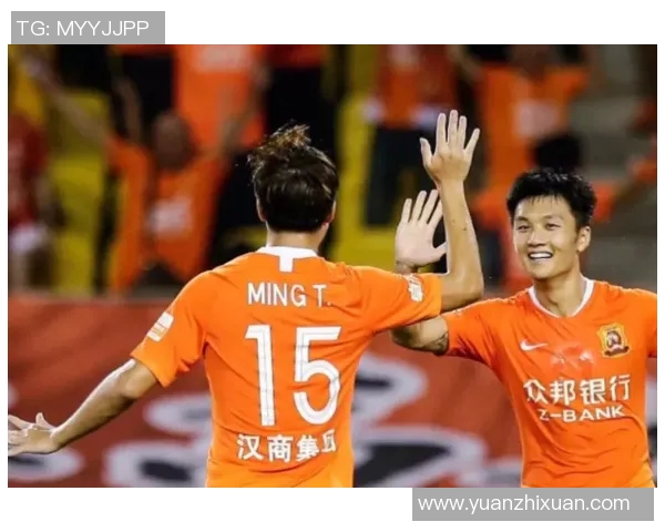 足球明星的女儿展现青春魅力成为时尚新宠引领潮流风向标 足球明星的女儿展现青春魅力成为时尚新宠引领潮流风向标